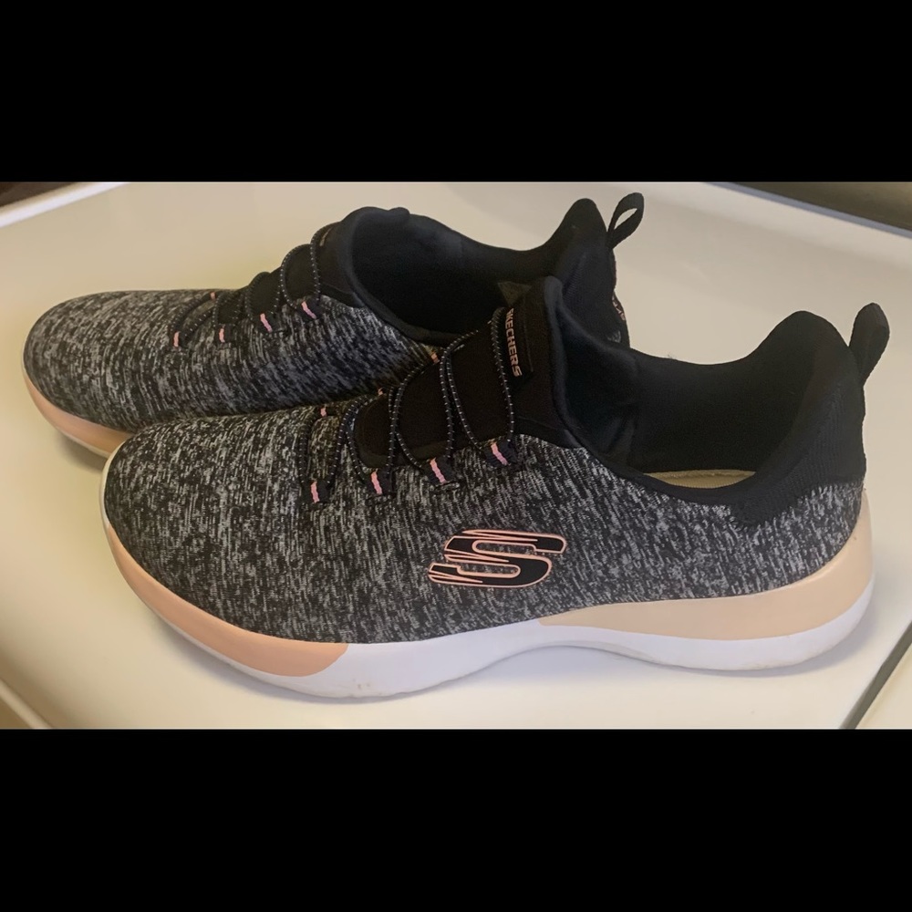 Skechers Tennis Shoes